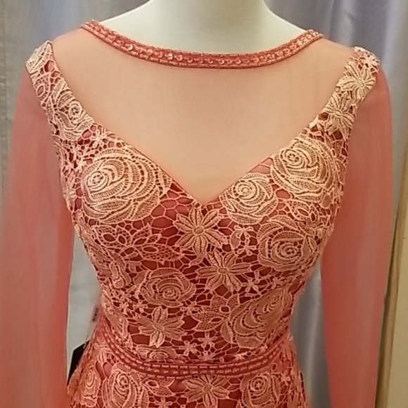 Tea length lace dress in coral use once - Picture 2 of 6